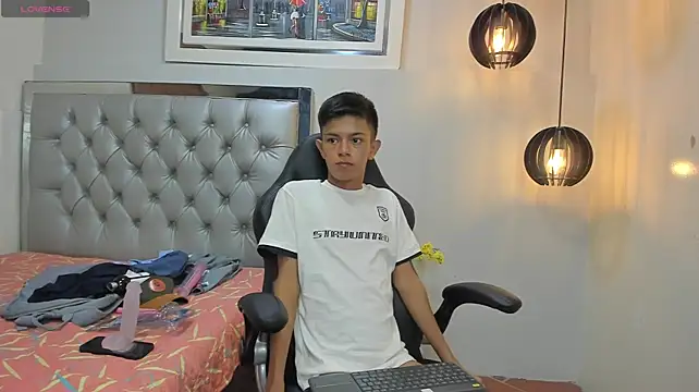 fem_danny7 Webcam show