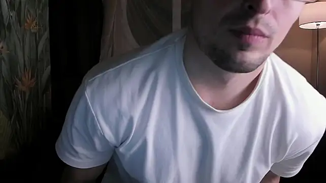 Friend12321 webcam show
