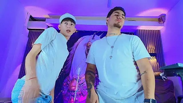 צ'אט XXX בשידור חי של The_Boy_King_