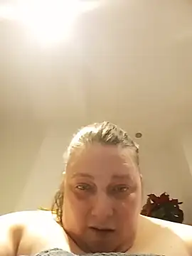 HotHornyEmmaX Live XXX-Chat