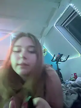 Онлайн чат XXX sassi_babe