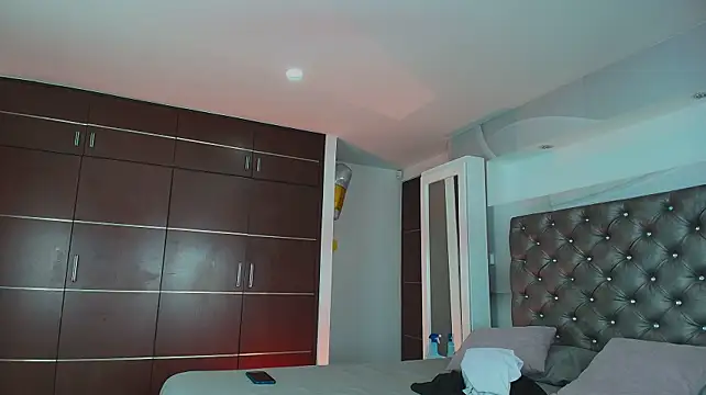 Valentiinoss live XXX chat