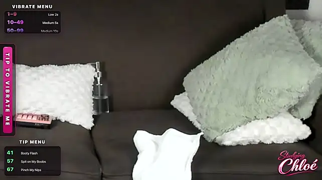 عرض كام itschloelaurent