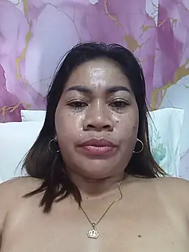 SweetChubbyMommy_02's Live XXX Chat