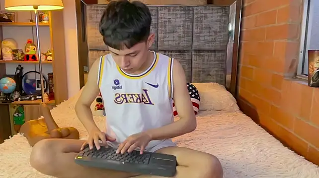 XXX chat uživo modela Andy_Belier23