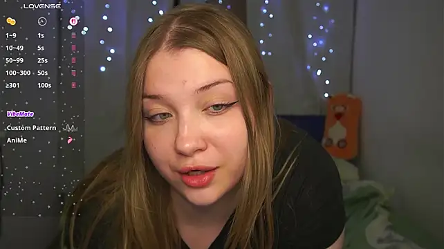 CuteSharloti's Live XXX Chat