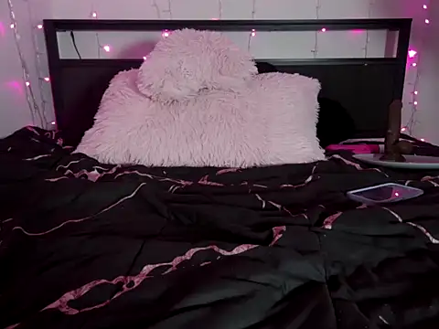 Chat XXX en directo de QueenLolaX