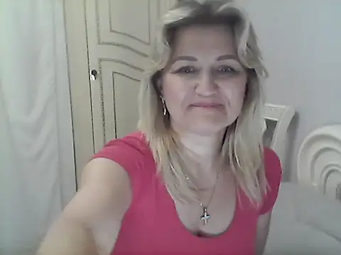 Tareliy Adlı Modelin Canlı XXX Sohbeti
