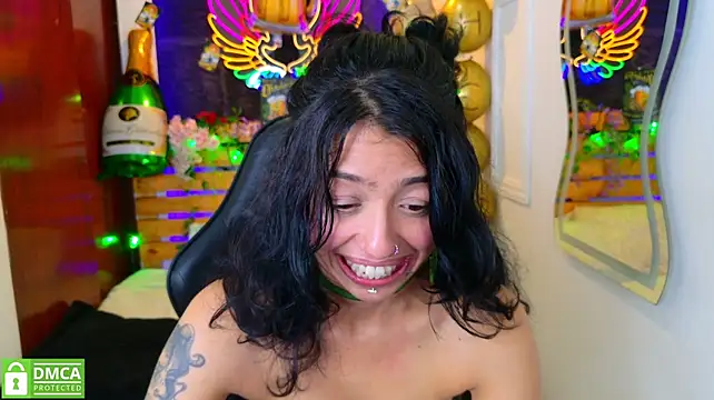 REDHOTTER_ – Live XXX-chat