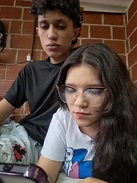 Chat +18 de moonlight-couple ao vivo