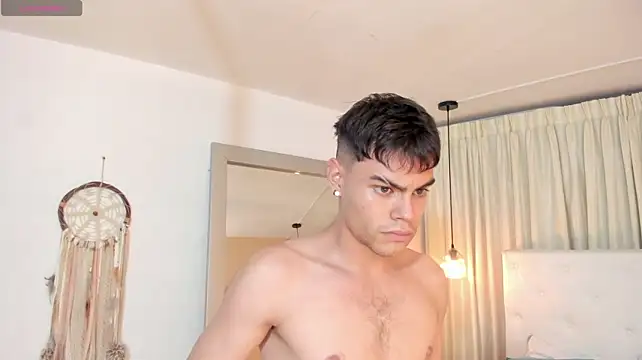 Lycan____ Live XXX Chat