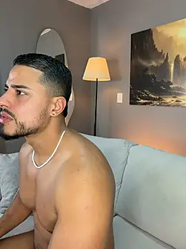 ApoloMakris' Live XXX Chat
