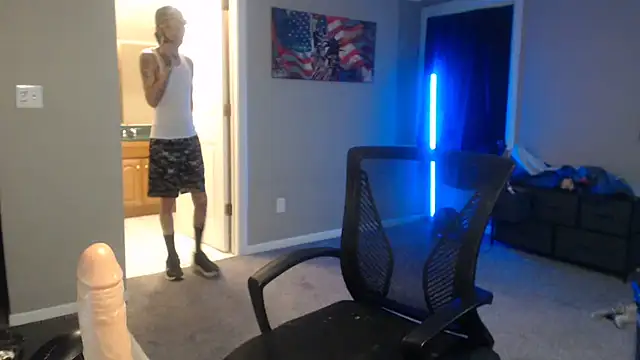 Michigan9000 Live XXX-chat