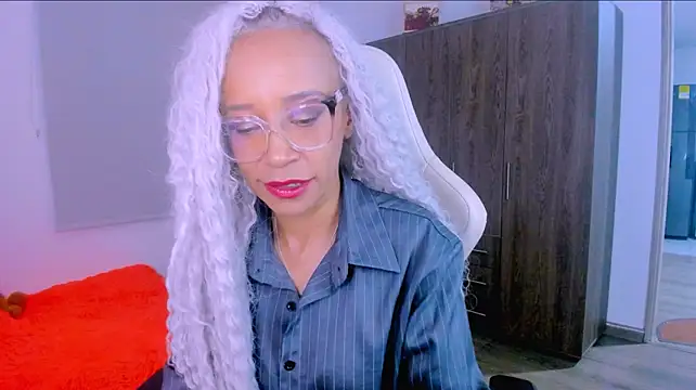 Chat XXX en directo de ScarlettMalbec