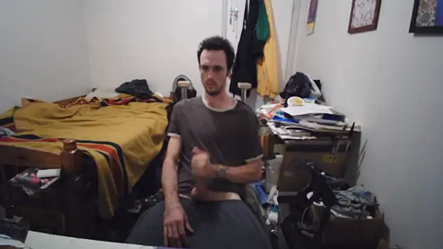 JohnnyMoves' Live XXX Chat