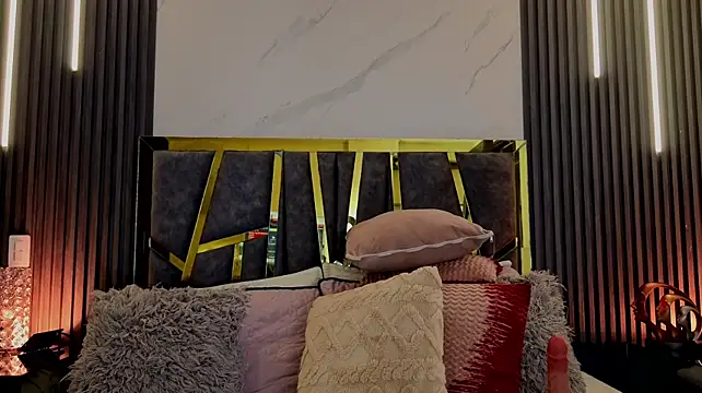ScarletTorres' Live XXX Chat