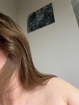 Bambi-Live Adlı Modelin Canlı XXX Sohbeti