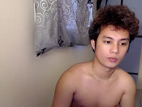 Utopia_20 Obrolan Langsung XXX