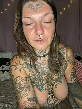 lizzardqueeen Live XXX-Chat