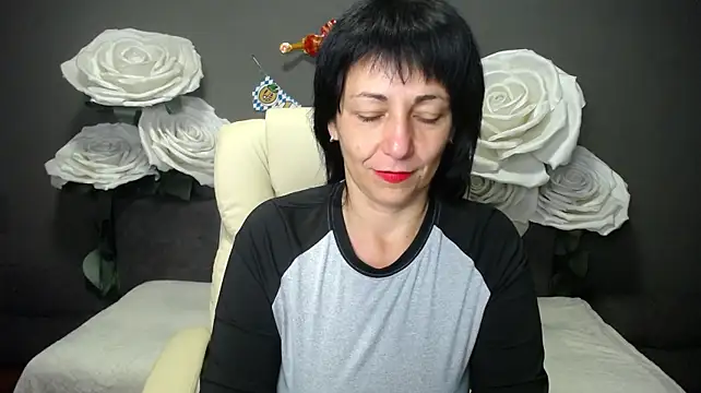 LiluGrants Adlı Modelin Canlı XXX Sohbeti