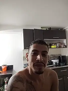Juann-cock's Live XXX Chat
