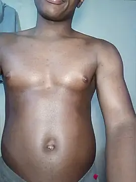 Sexxxxyboy678 网络视讯表演
