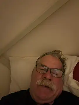 Czat XXX na żywo – Caesar_Baxter