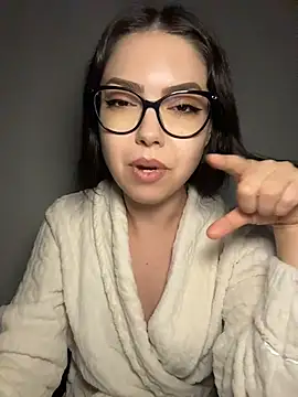 Chat XXX en directo de KaylaLewyss