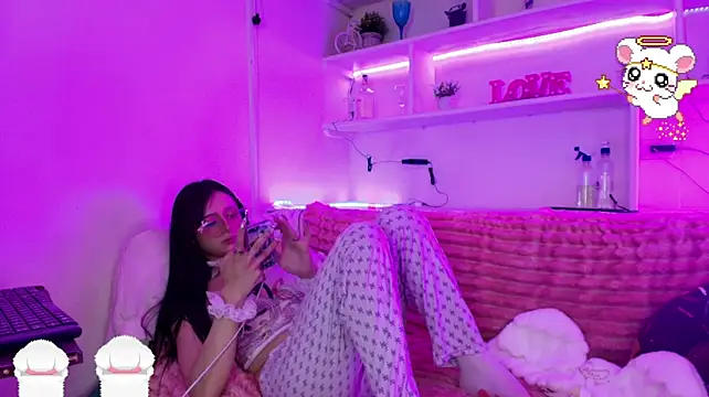 la_bommbastic live XXX chat