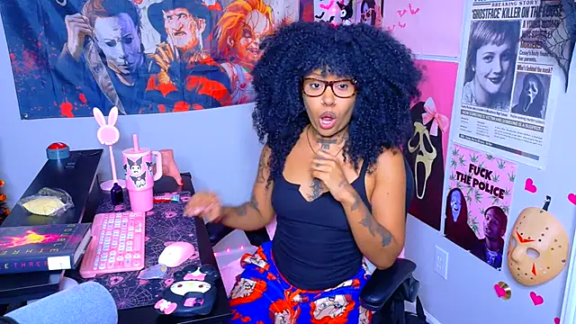 Chatroom XXX en direct de spookiebaddie