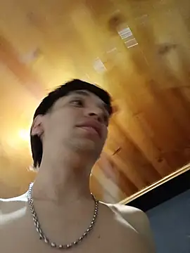 XXX chat uživo modela H3ll_B0Y_