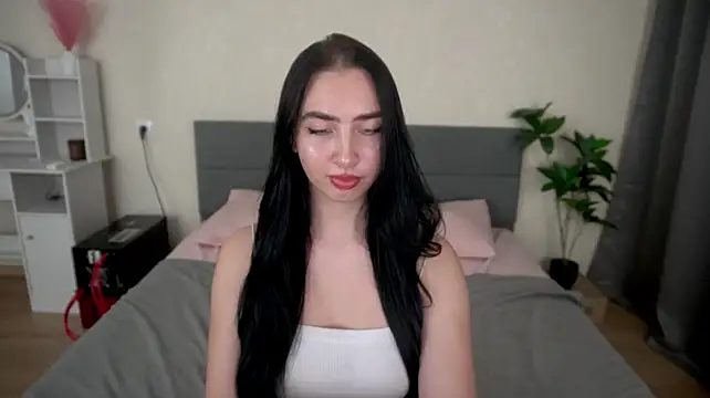 WildKittenX_ live XXX chat