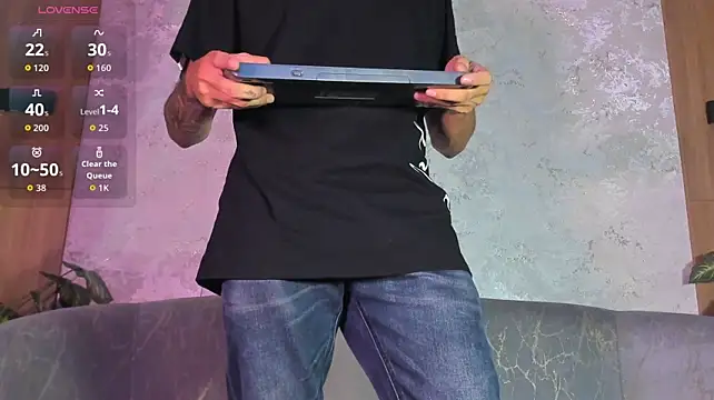 Czat XXX na żywo – Ostin_Colt