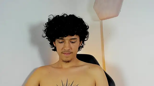 santi_twink live XXX chat