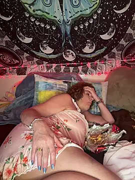 Czat XXX na żywo – SuzyCatzz