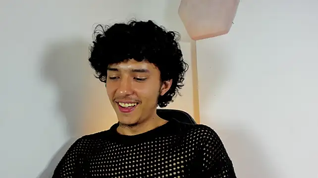 Chatroom XXX en direct de santi_twink
