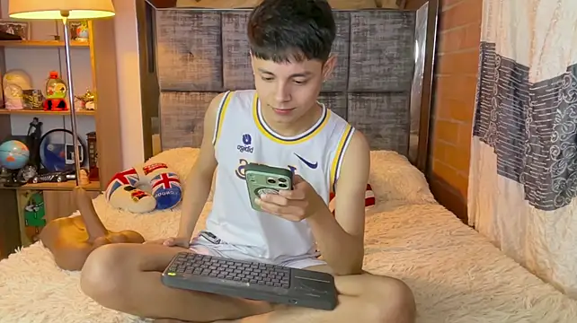Czat XXX na żywo – Andy_Belier23