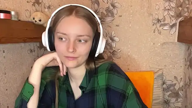 EmyMiu's Live XXX Chat
