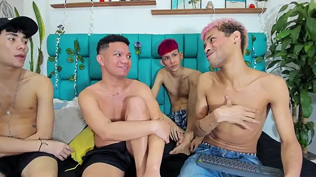 Dirty3someGuys: онлайн-секс-чат