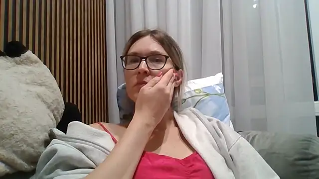 Онлайн чат XXX Jugira