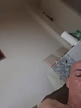 Yasgo1 Chat XXX live