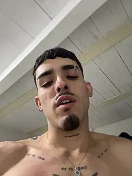 Chat XXX en directo de NikoStone_