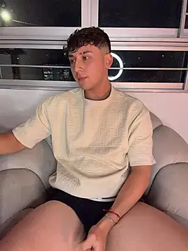 XXX chat uživo modela OLIVER_K