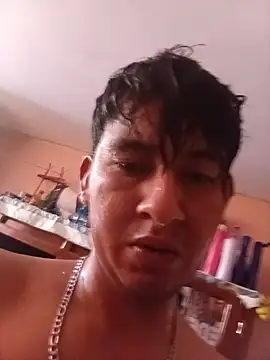 Show modela yayis5 na web-kameri