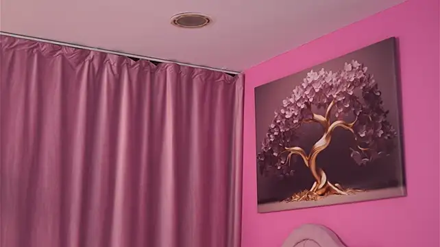 צ'אט XXX בשידור חי של LaraBrynn