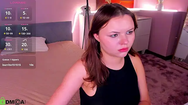 serinella_'s Live XXX Chat