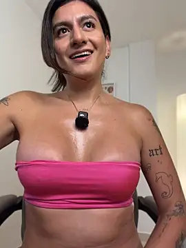 ari_artis live XXX chat
