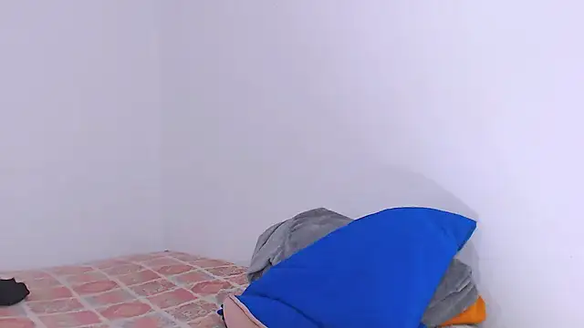 monserrath_bitch_naughty: απευθείας συνομιλία ΧΧΧ