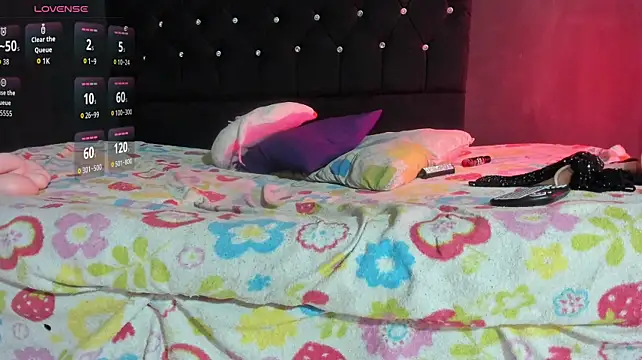 sarah__giada: απευθείας συνομιλία ΧΧΧ