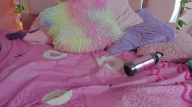 Mila_grace_ élő XXX-chatje